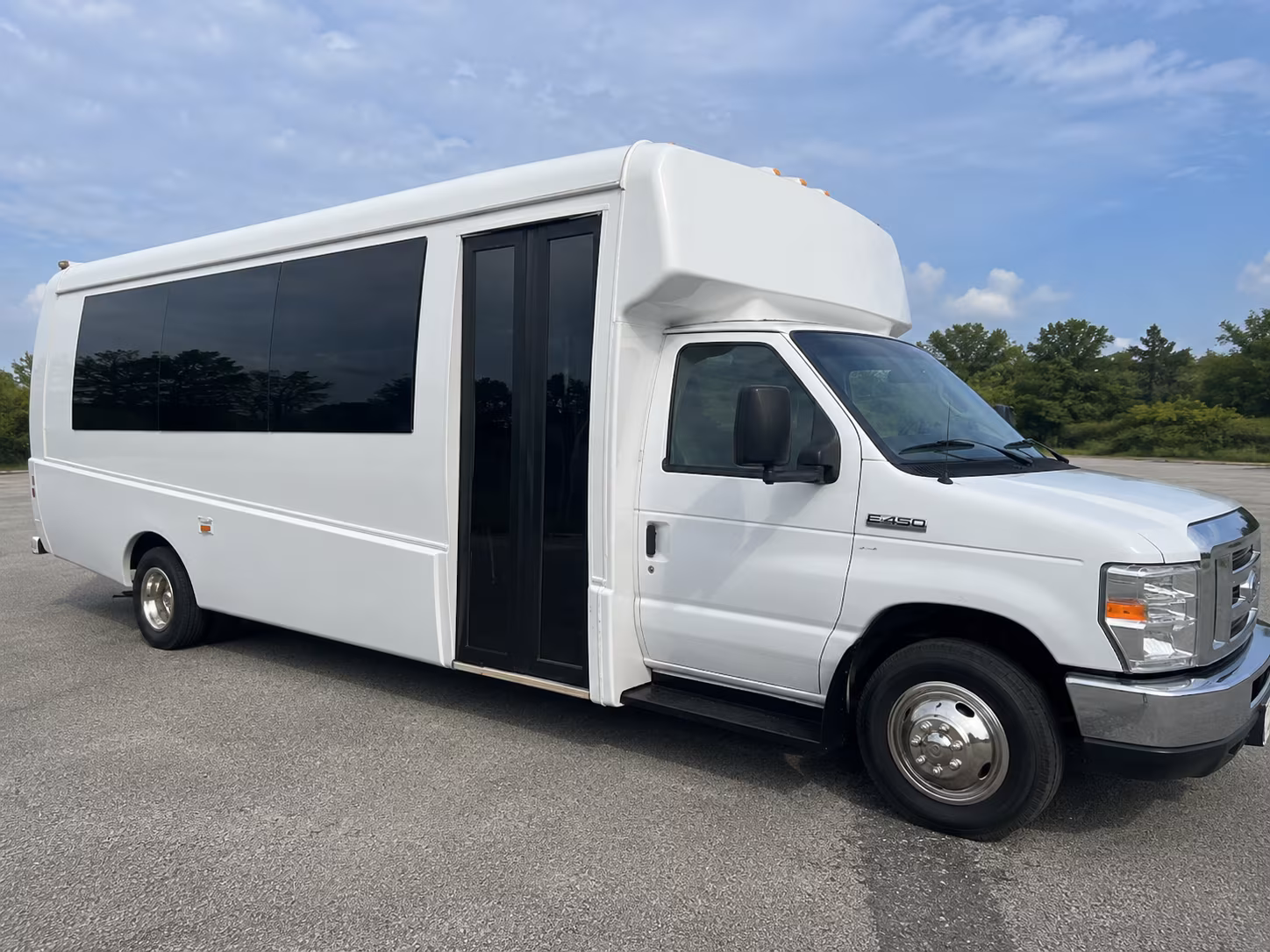 Downey Winery Tour & Pub Crawl Transportation