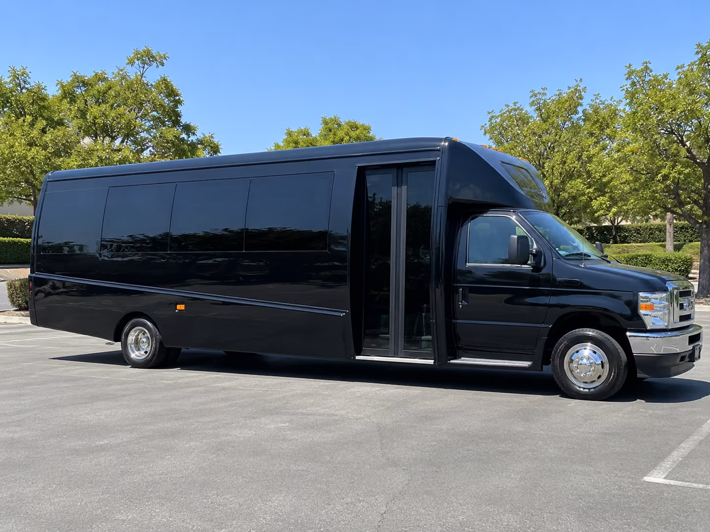 Long Beach Corporate Event Transportation