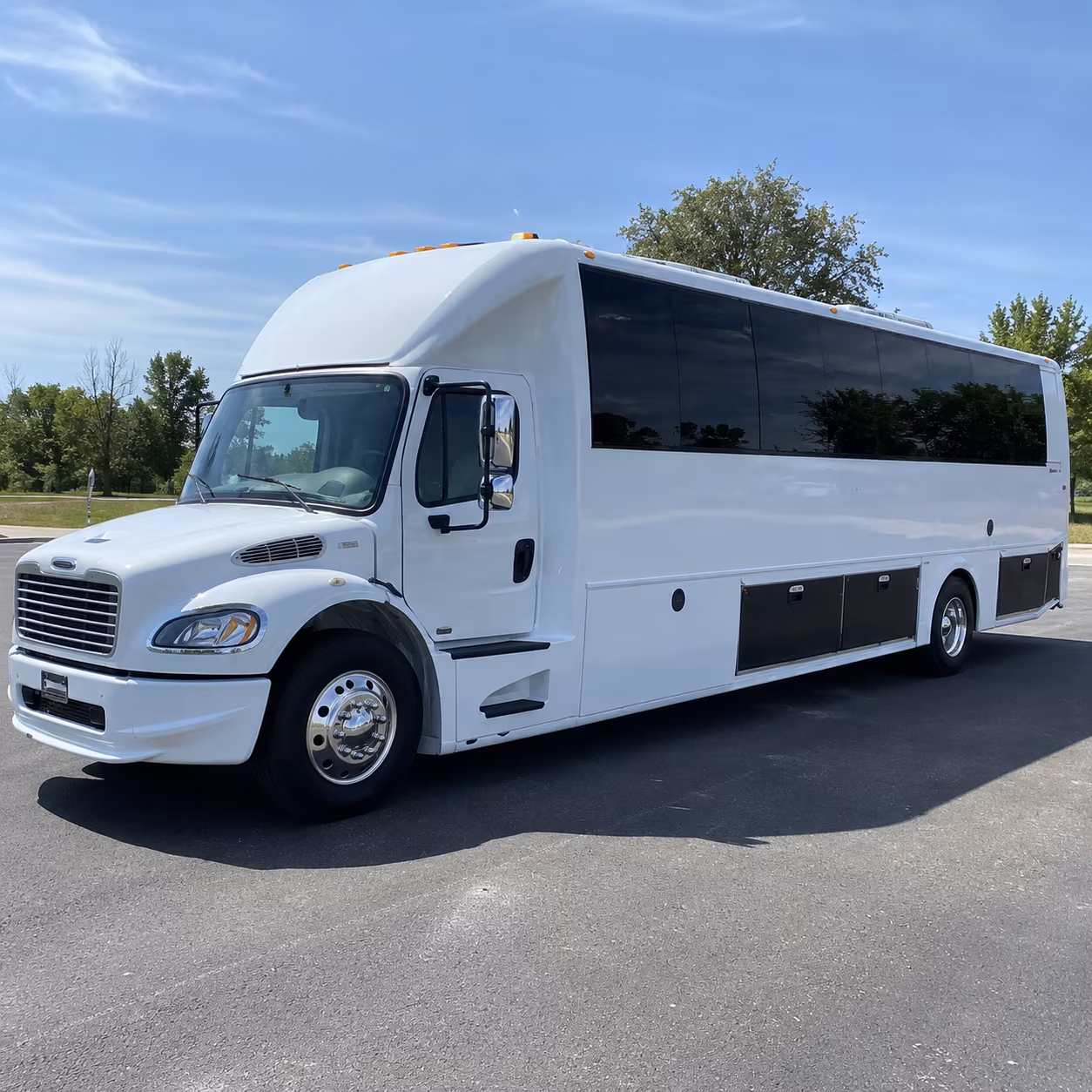 Los Angeles Birthday, Sweet 16, & Quinceañera Transportation party bus interior