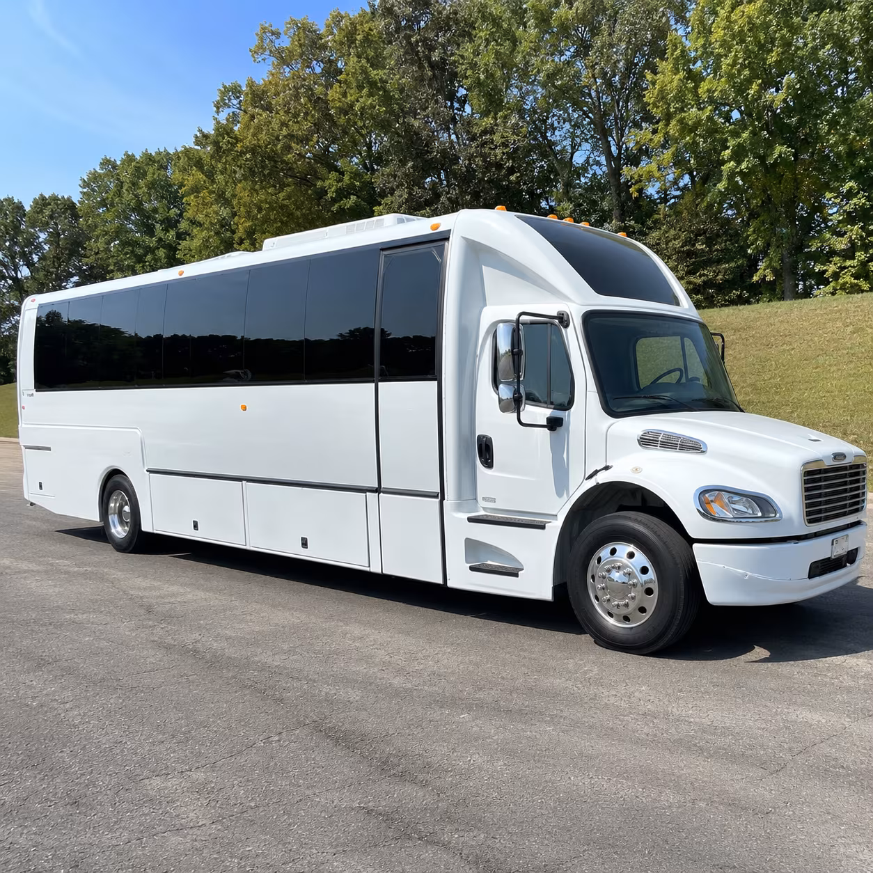 Los Angeles Winery Tour & Pub Crawl Transportation onboard seating